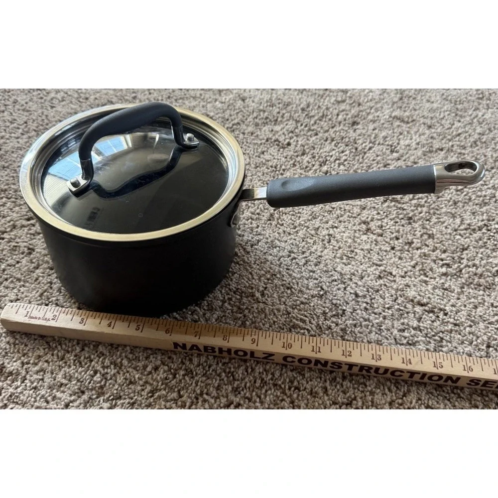 The Pampered Chef 3 Quart Hard-Anodized Non-Stick Sauce Pan With Lid